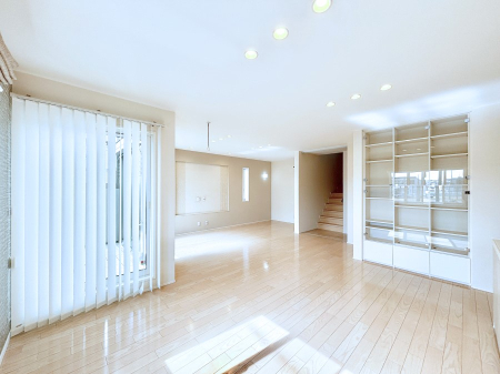 ���̑����� �Ƒ������R�ƏW�܂�e���̃X�y�[�X�ɂȂ肻��