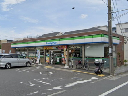 ���ӊ� �R���r�j 600m �t�@�~���[�}�[�g �˓c�����؈꒚�ړX