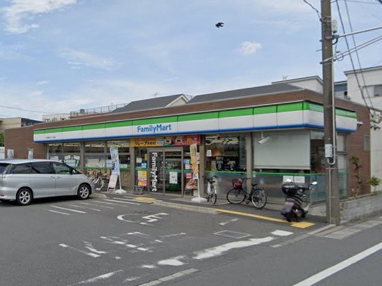 ���ӊ� �R���r�j 600m �t�@�~���[�}�[�g �˓c�����؈꒚�ړX