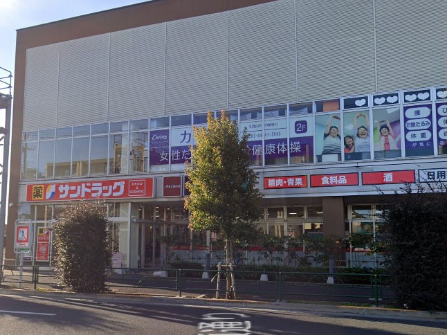 ���ӊ� �h���b�O�X�g�A 700m �T���h���b�O �����{�O�X