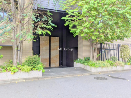 �G���g�����X -