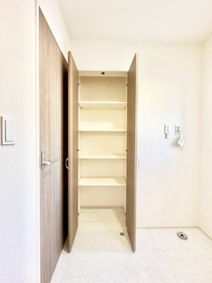 ���ʑ�E���ʏ� ���ʏ��ɂ͊��������[�I���t���Ă��܂��B 