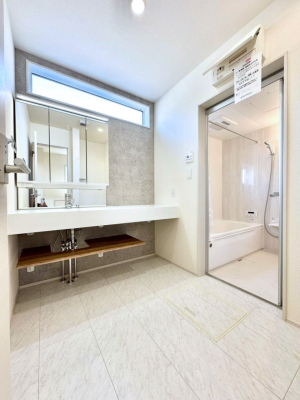 ���ʑ�E���ʏ� �傫�����₷���O�ʋ��Ő�����������ʑ�́A�g�����Ȃ݃`�F�b�N�┧�̂������ɂ������߂ł��B 