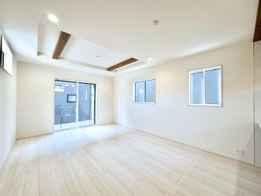 ���r���O �傫�ȑ����炽���Ղ�̗z���ƕ����������郊�r���O