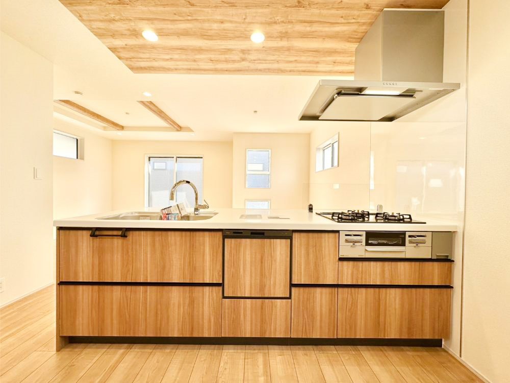 �L�b�`�� �������������I�ɁA�y�����I�V�X�e���L�b�`��  