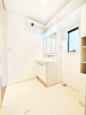 ���̑� ��Ƃ�̐��ʃX�y�[�X�Œ��̐g�x�x�����N���N