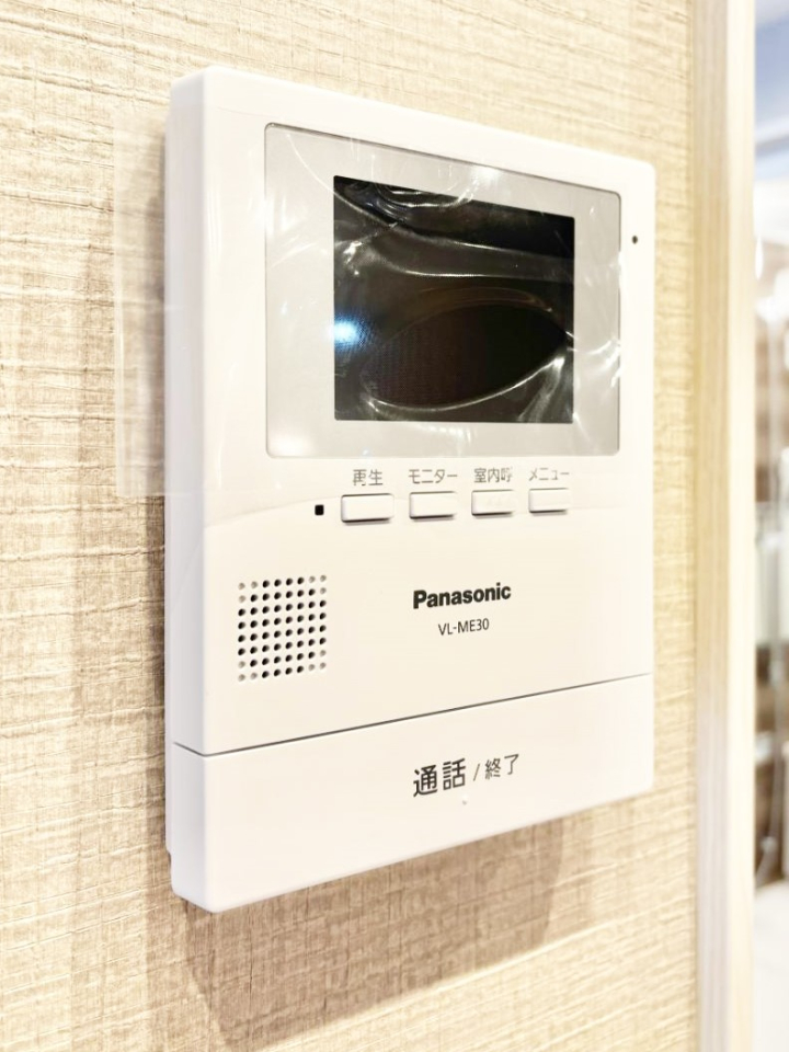 ���̑����� TV���j�^�[�t�C���^�[�t�H�����t���Ă��ăZ�L�����e�B�[��