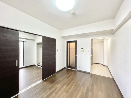 ���r���O �Ƒ������R�ƏW�܂�e���̃X�y�[�X�ɂȂ肻��