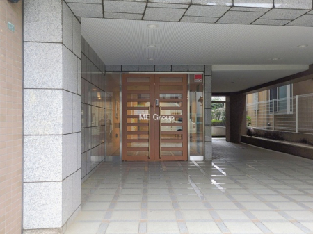 �G���g�����X -