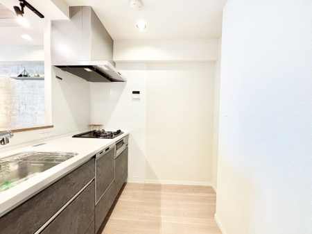 �L�b�`�� ��Ƃ肠��L�b�`���X�y�[�X�ł�������H��̌�Еt�����X���[�Y�ɁI