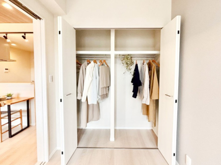 ���[ �m���N���[�[�b�g�B���s��������̂Ō���̈ߗނ�����������[�ł��܂��B