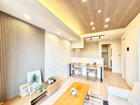 ���r���O ���Ƒ��̓��₩�Șb�����ŕ�܂�閾�邢���r���O  