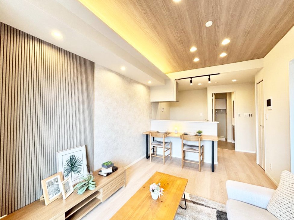 ���r���O ���Ƒ��̓��₩�Șb�����ŕ�܂�閾�邢���r���O  