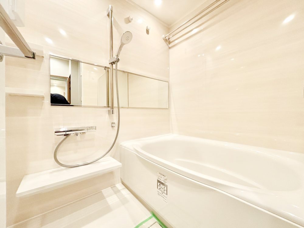 ���� ����̔�������Ă���閾�邢�������̂���o�X���[��  