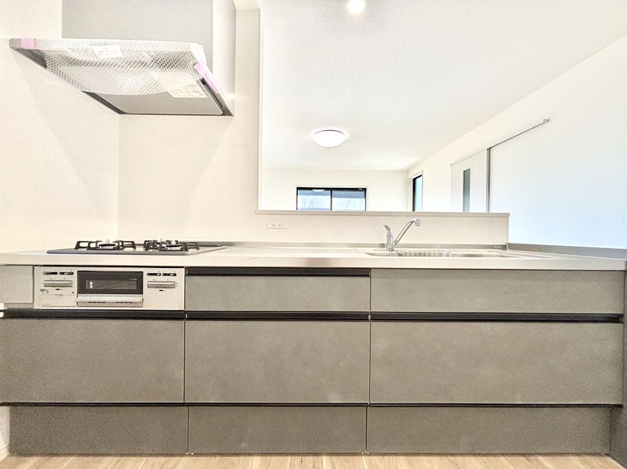 �L�b�`�� ���������Ȃ���ł����Ƒ��Ƃ̉�b���y���߂�ΖʃL�b�`��