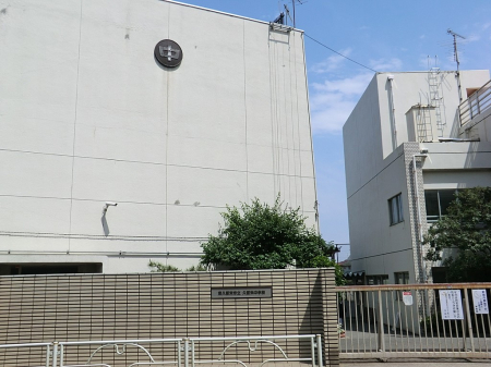 ���ӊ� ���w�Z 700m ���v���Ďs���v���Ē��w�Z