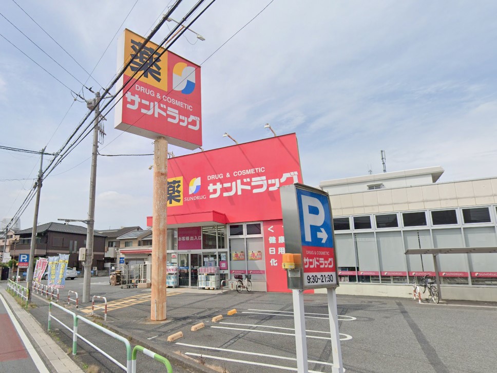 ���ӊ� �h���b�O�X�g�A 150m �T���h���b�O ������X