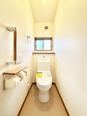 �g�C�� �g�C����1�K��2�K���ꂼ��ɔz�u����Ă��ĂƂĂ��֗��ł��B 