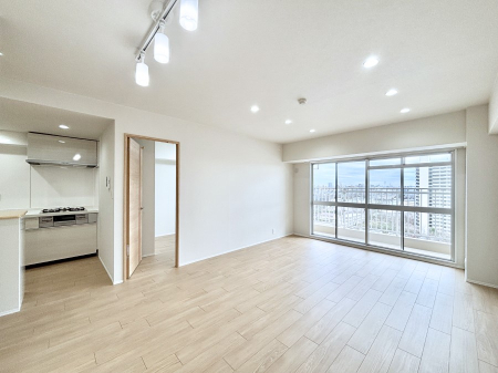 ���̑����� �Ƒ������R�ƏW�܂�e���̃X�y�[�X�ɂȂ肻��