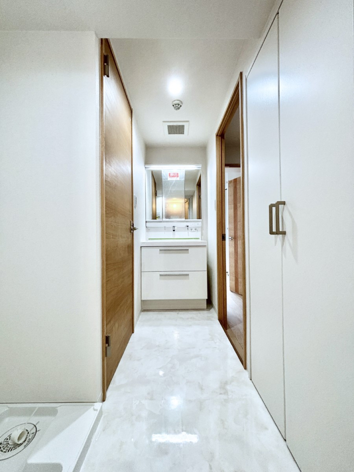 ���ʑ�E���ʏ� ������������ʉ��ώ��Œ��̐g�x�x�����K  