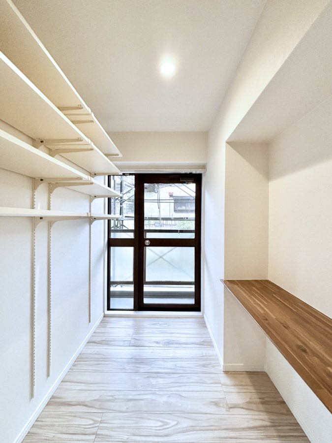 ���[ �p���g���[�͐H�ނ̃X�g�b�N��L�b�`������̏����ȂǃX�b�L���Ƃ��܂��ĕ֗��ł�