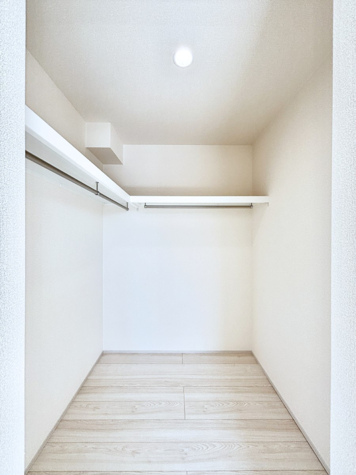 ���̑� �ߗނ��n���K�[�Ɋ|�����܂܎��[�ł���WIC�B�ߗނ̐������ڂ����₷���ĕ֗��ł��I