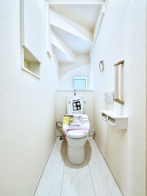 �g�C�� �E�H�V�����b�g�t���g�C����1�K��2�K���ꂼ��ɔz�u����Ă��ĂƂĂ��֗��ł��B 