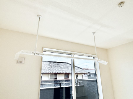 ���̑����� �����������|�[���B�~�J��ԕ��̎����ɑ劈�􂵂܂��B  