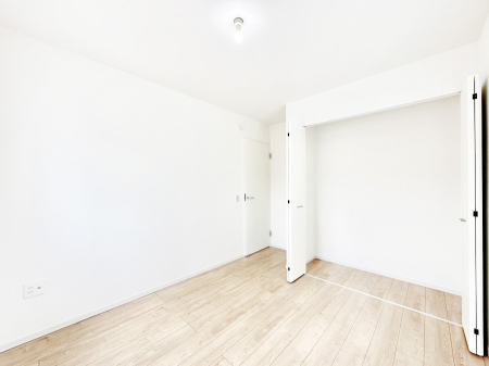 �q������ ���q���܂̂������Ƃ��Ă��I�ߗނ̐������ڂɕ֗��ȃN���[�[�b�g�t���̗m���B