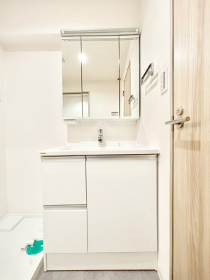 ���ʑ�E���ʏ� ������������ʉ��ώ��Œ��̐g�x�x�����K  