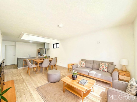 ���r���O ���Ƒ��̓��₩�Șb�����ŕ�܂�閾�邢���r���O  ���Ƌ��CG�ł�