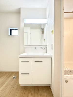 ���ʑ�E���ʏ� �傫�����₷���O�ʋ��Ő�����������ʑ�́A�g�����Ȃ݃`�F�b�N�┧�̂������ɂ������߂ł��B 