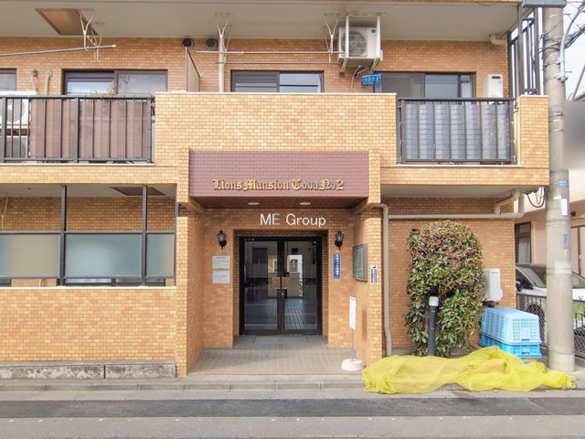 �G���g�����X -