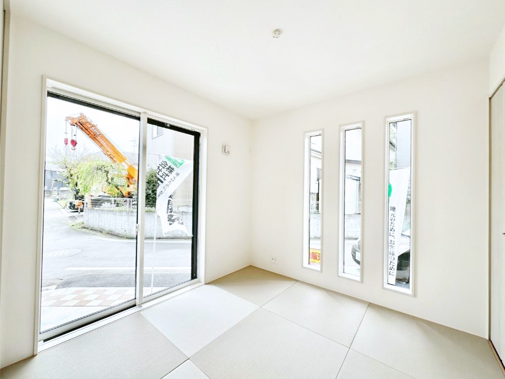 ���̑����� ���r���O�אڂ̘a���͖����̕�炵�ɖ����ƈ��炬�������炵�Ă���܂�  