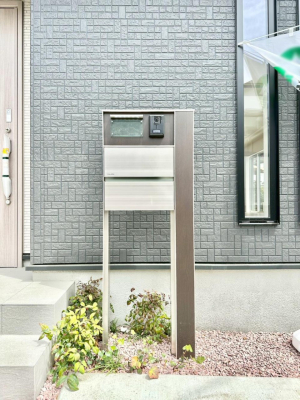 ���̑� �\�D�E�C���^�[�z���E�|�X�g���ЂƂɏW��B�G���g�����X�ɂȂ��ރV���v���f�U�C���B