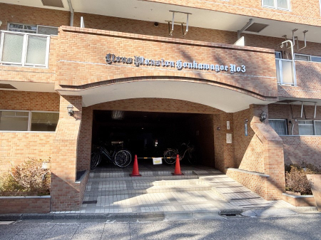 �G���g�����X �������������͋C�̃G���g�����X