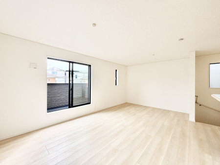 ���̑����� �Ƒ������R�ƏW�܂�e���̃X�y�[�X�ɂȂ肻��