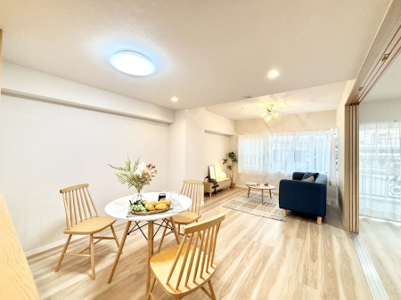 ���r���O �������������͋C�̂k�c�j�͉Ƒ��݂�Ȃ̉��K��ԁ@���Ƌ��CG�ł�