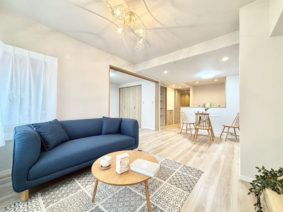 ���̑����� �Ƒ������R�ƏW�܂�e���̃X�y�[�X�ɂȂ肻��