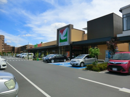 ���ӊ� �V���b�s���O�Z���^�[ 2300m �n���m�e���X