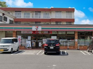 ���ӊ� �R���r�j 500m �Z�u��-�C���u�� ���Y�a�R���ړX