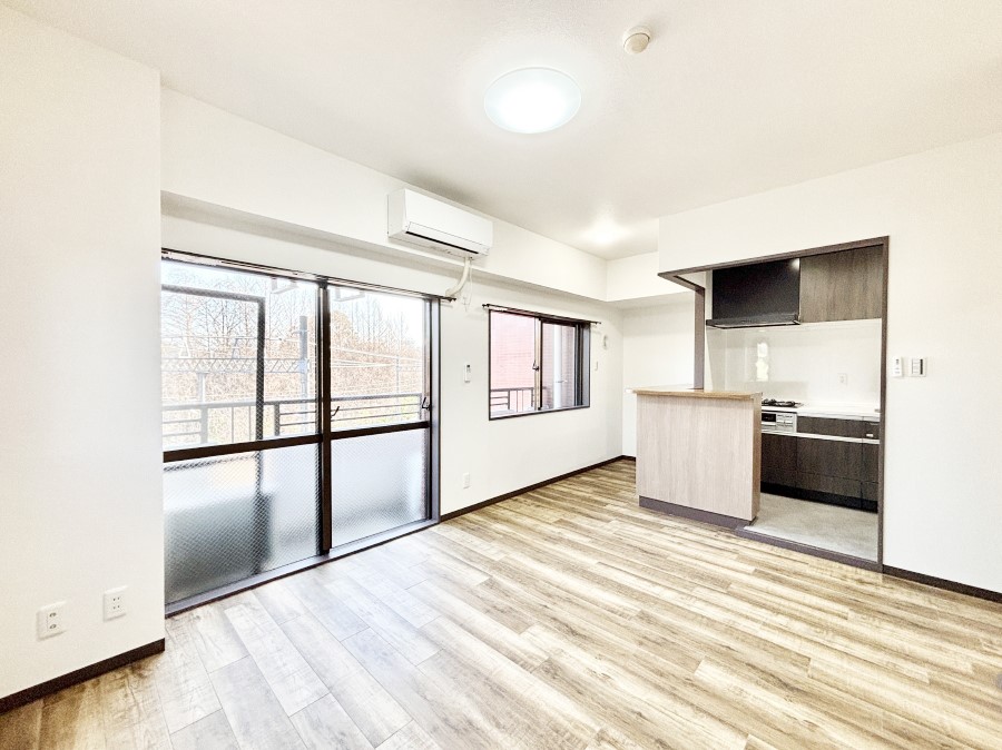 ���̑����� �Ƒ������R�ƏW�܂�e���̃X�y�[�X�ɂȂ肻��