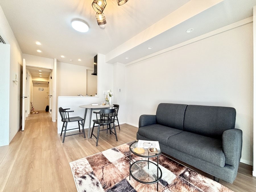 ���r���O ���Ƒ��̓��₩�Șb�����ŕ�܂�閾�邢���r���O  