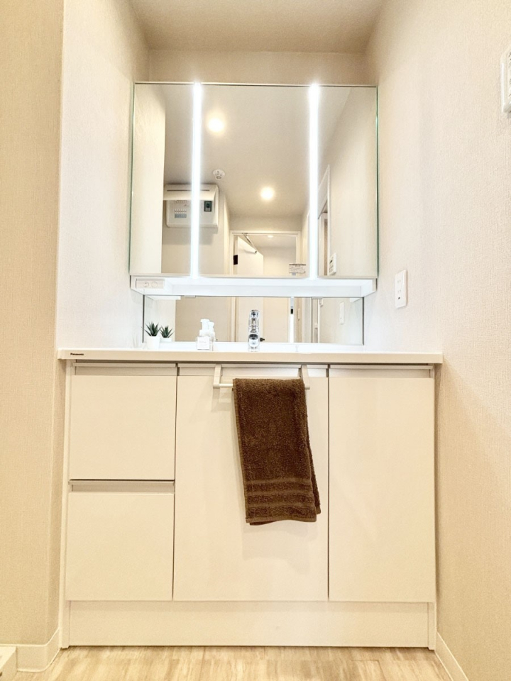 ���ʑ�E���ʏ� ������������ʉ��ώ��Œ��̐g�x�x�����K  