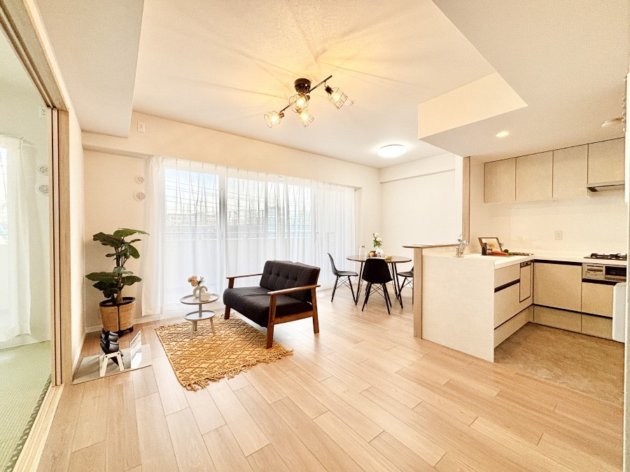 ���r���O �Ƒ��ꏏ�ɂ��H�����y���݂����Ȃ�L�X���r���O�_�C�j���O