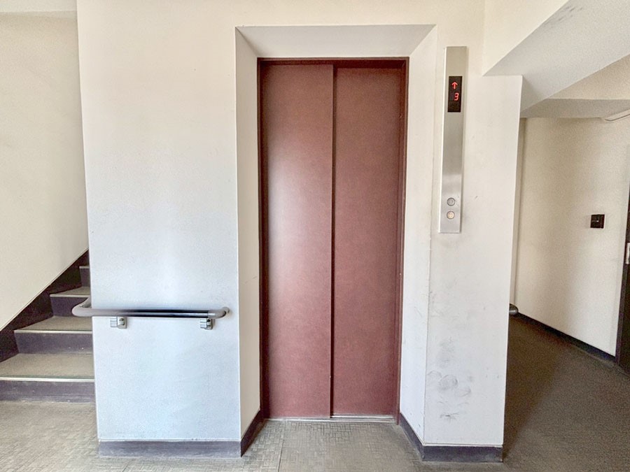 ���̑� ����̏�艺��ɕ֗��ȃG���x�[�^�[�I