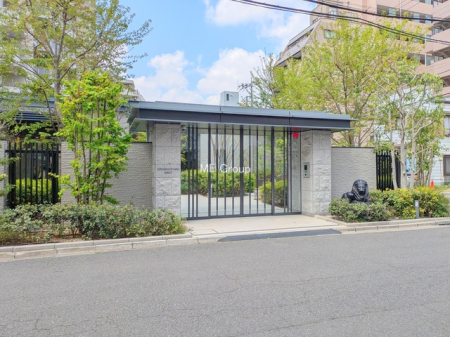 �G���g�����X -