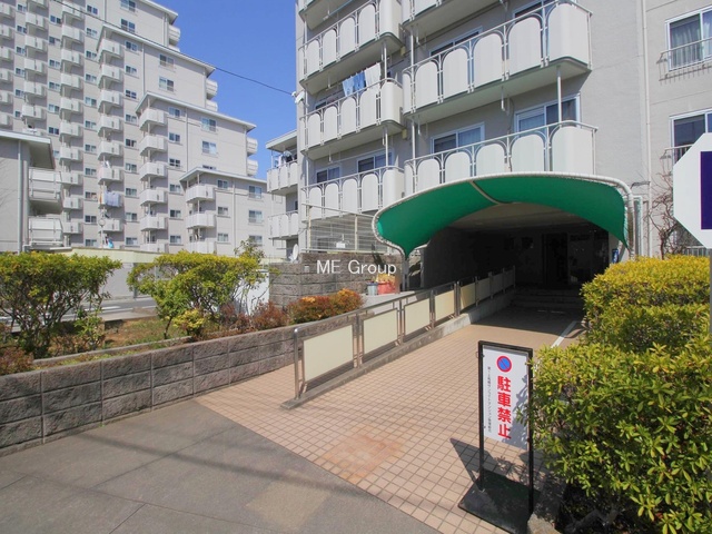 �G���g�����X -