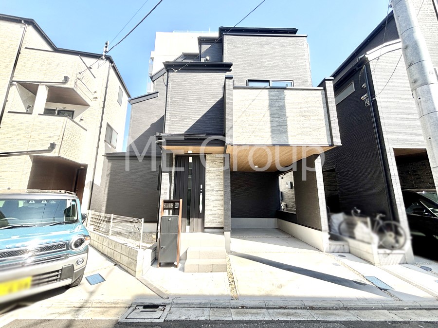 ���n�O�ώʐ^ ���X�����I�����Ղ�̗z���ƊJ�����ɕ�܂�閾�邢�Z�܂��B 