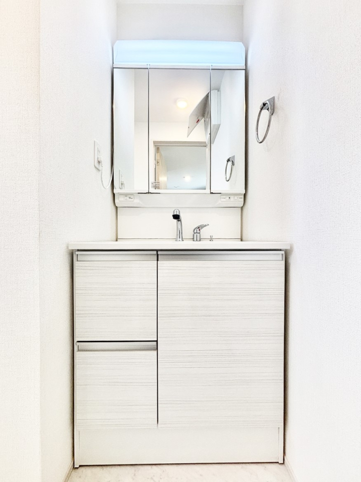 ���ʑ�E���ʏ� ���[�͂Ƌ@�\���ɗD�ꂽ���ʉ��ϑ�